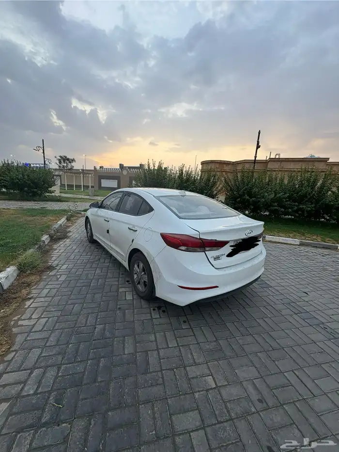 سياره انترا 1