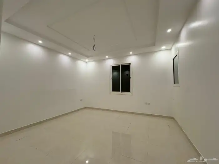 دور سطح للإيجار في حي العارض 5