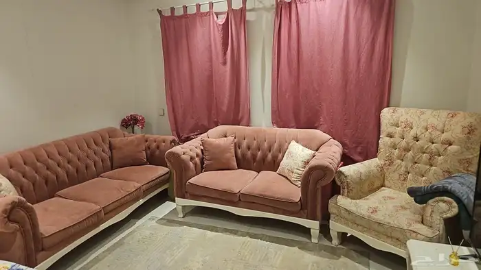 صالون بحاله جيده 6 أشخاص 0