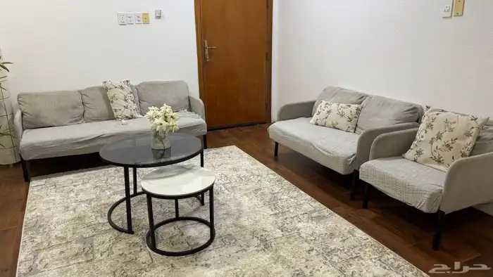 طاولات وكنب 0
