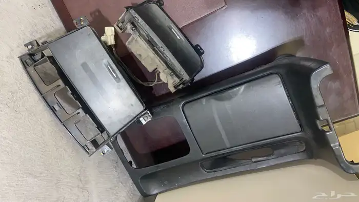 قطع غيار 8