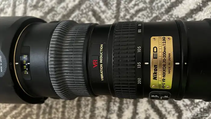 كاميرا نيكون D4 Nikon   4 عدسات من ضمنها 70-200 3