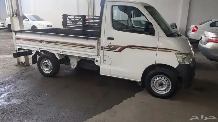 دبابين موديل 2013 بمبلغ 38500   ومديل 2016 بمبلغ 41500 بودي 0