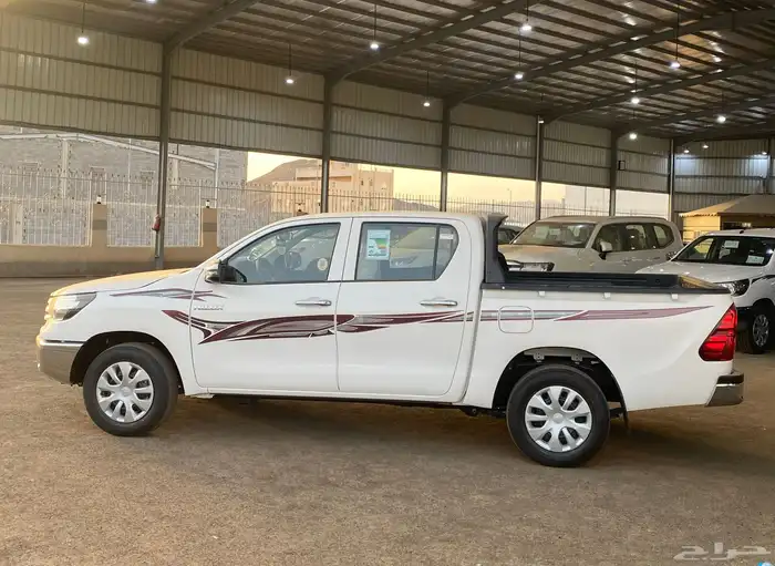 هايلوكس 2025 GLX غمارتين بنزين 3