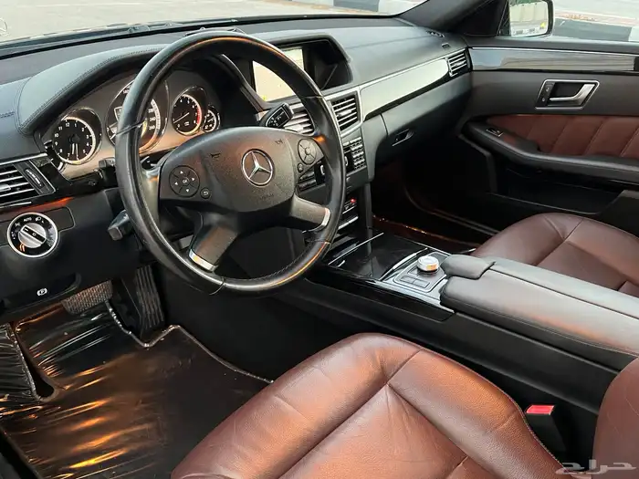 مرسيدس ( E300 ) الموديل 2012 جفالي نظيفه 37