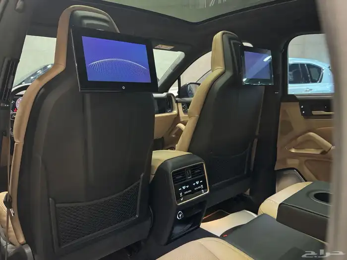 بورش Cayenne S Coupe موديل 2024م (وارد ساماكو) 20