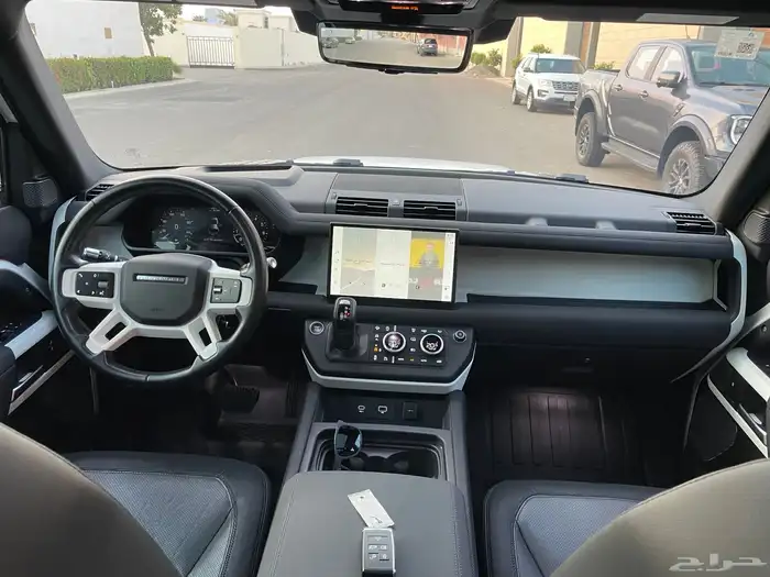 لاندروفر ديفندر hse 2022 مواصفات X ( مخزن ) 19