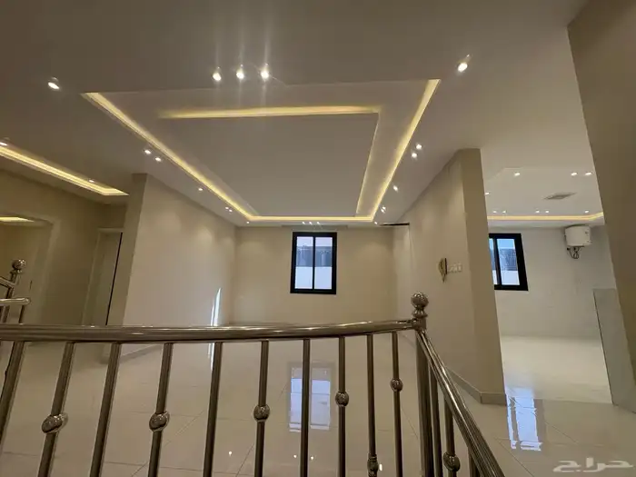 فيلا وسام 2مساحة 484م 330الارض 7