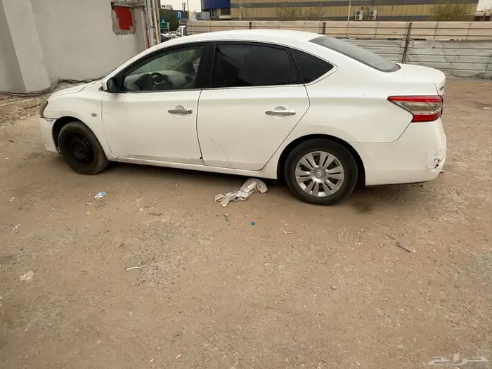 نيسان سنترا 2015 2