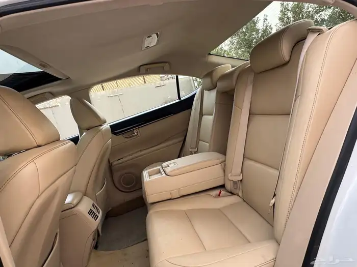 لكزس ES250 بنزين 2014 11