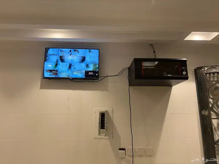 كاميرات مراقبة 10