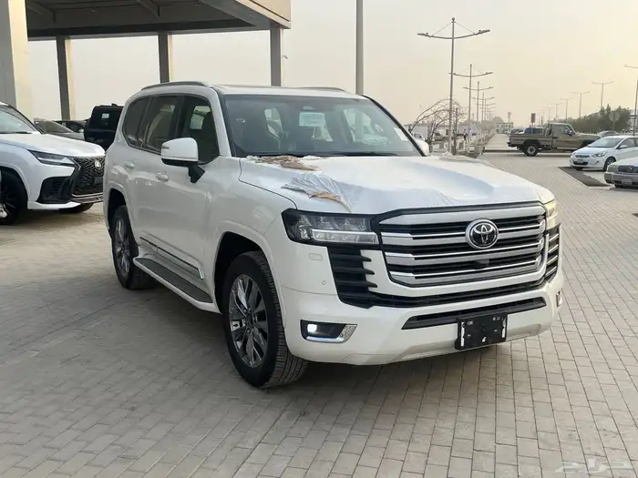 تويوتا لاندكروزر GXRL4 م2025 بطاقه جمركيه سعودى 2
