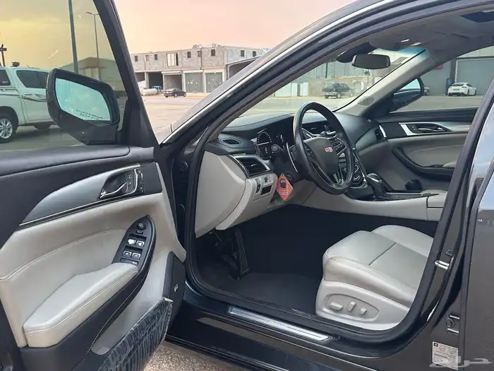 كاديلاك CT5 2018 وكالة بنزين 16