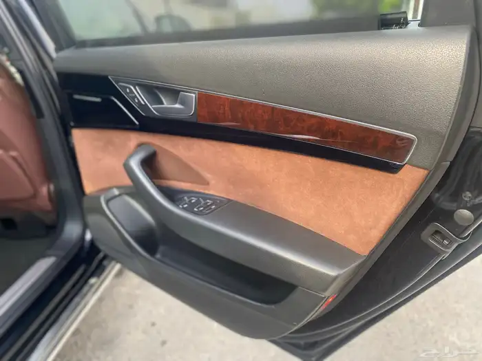 للبيع  Audi A8 موديل 2013   3.0 T 31