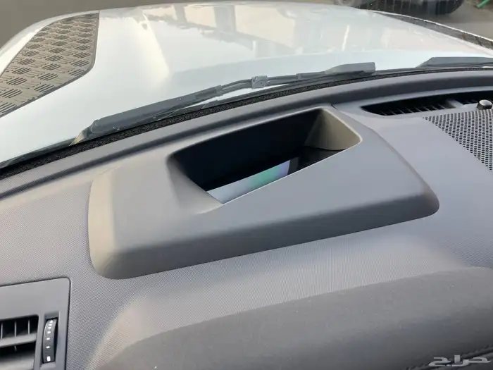 لاندروفر ديفندر hse 2022 مواصفات X ( مخزن ) 13