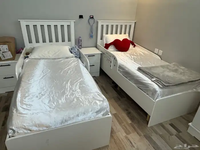 سرير اطفال 1