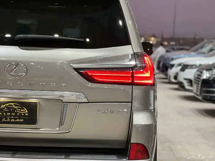 لكزس LX600 موديل 2016 8