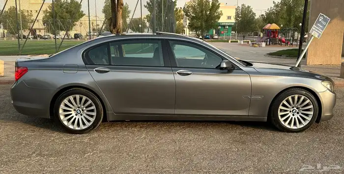 بي ام دبليو BMW 750Li 2