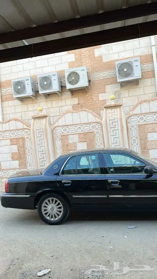 فورد قراند ماركيز 2010 1