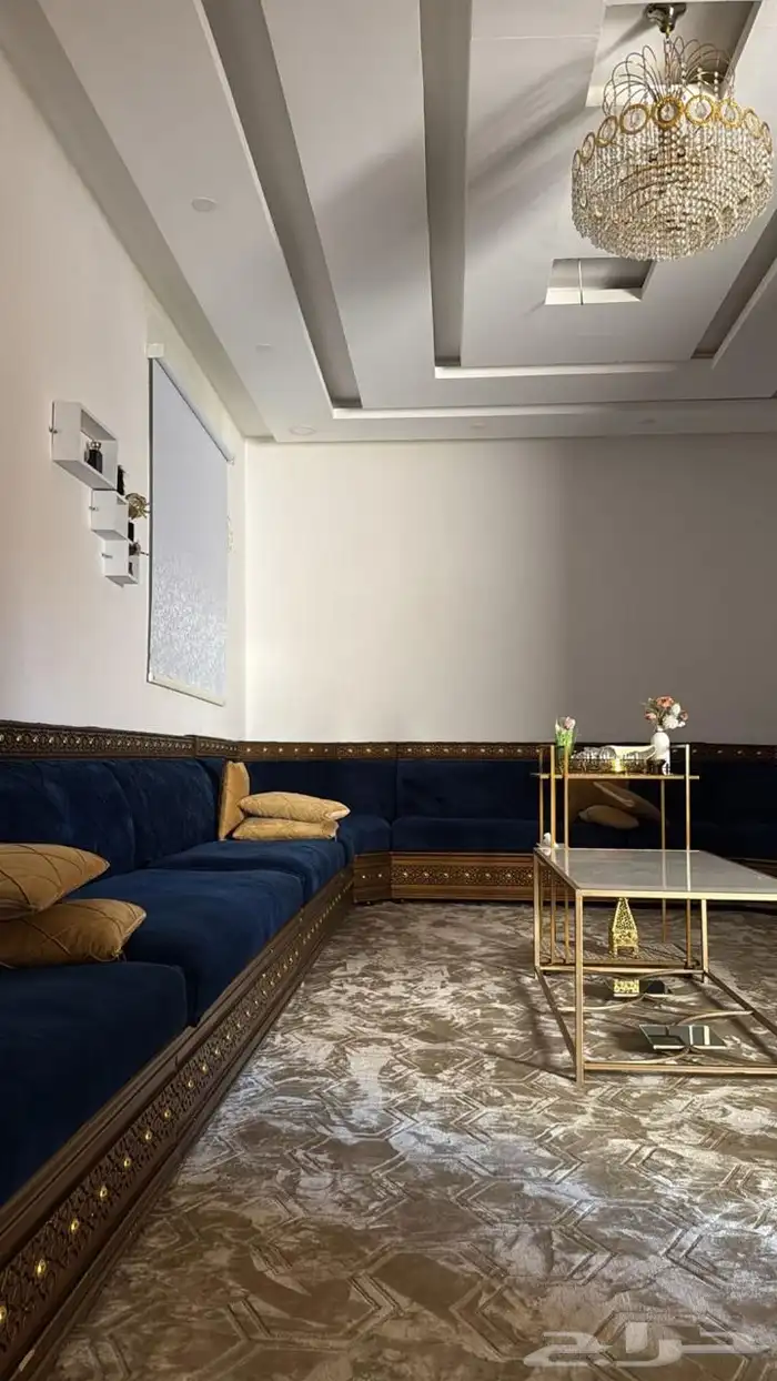 كنب وطاولاة 0
