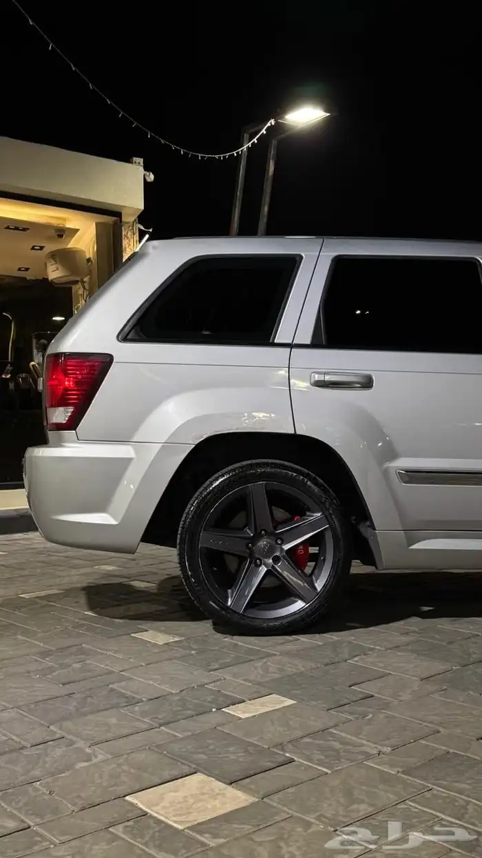 جيب جراند شيروكي srt8 2010 15