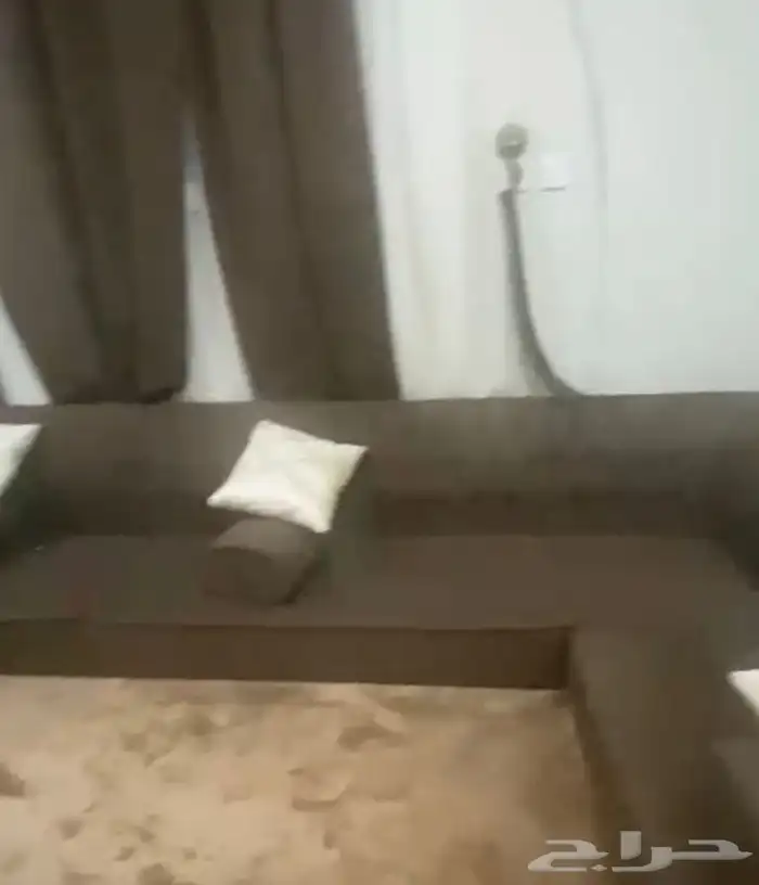 كنب مغربي وكنب باطرمه وغرفة نوم مفرده وغرفة نوم مزدوجة 2
