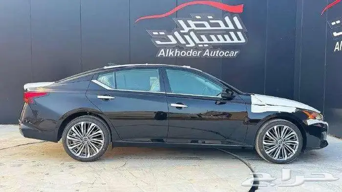 نيسان التيما SV نص فل 2025 لدى الخضر للسيارات 3