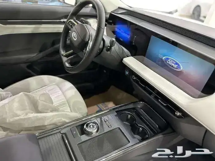 فورد تورس امبيانتي 2025 رمادي- FORD TAURUS AMBIENTE 5