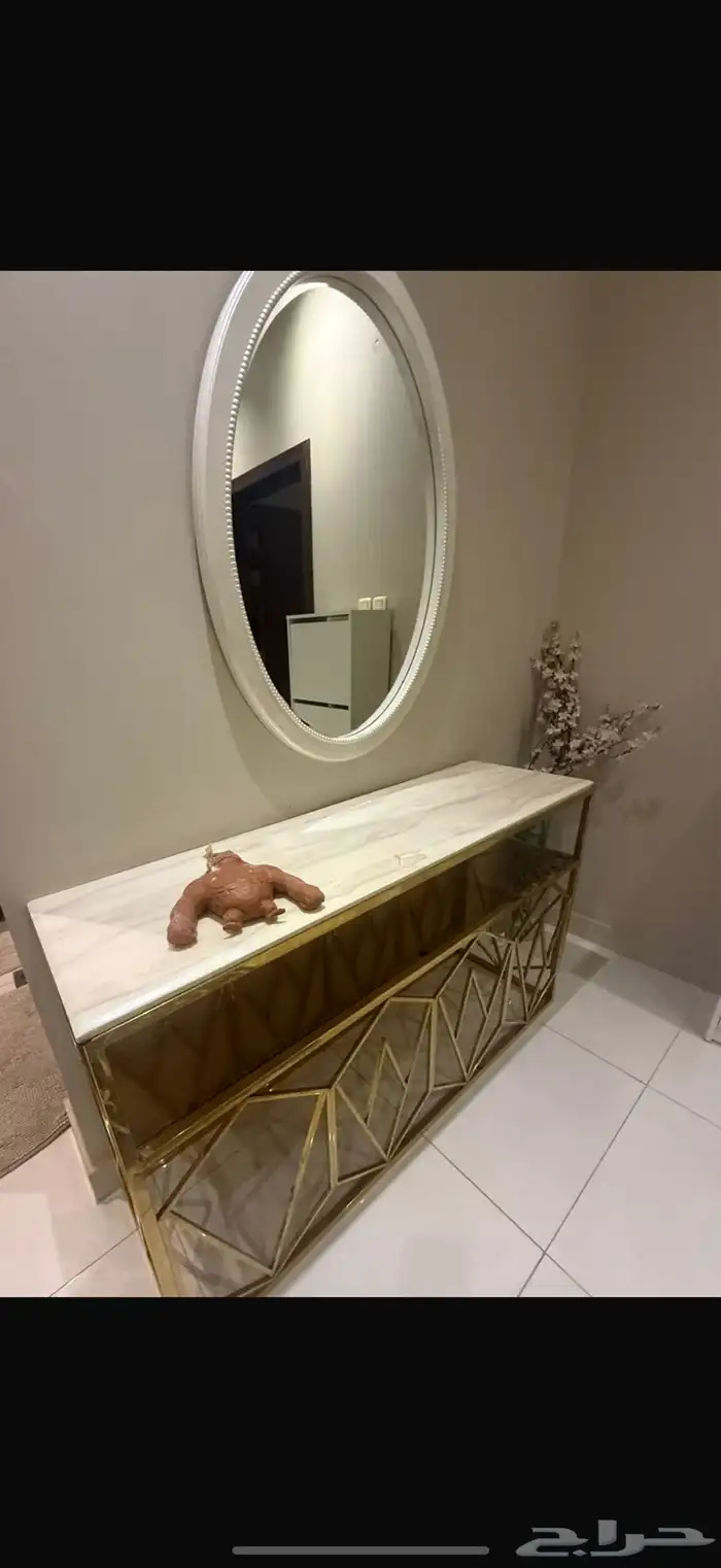 للبيع ب300 ريال مع مرايه 0