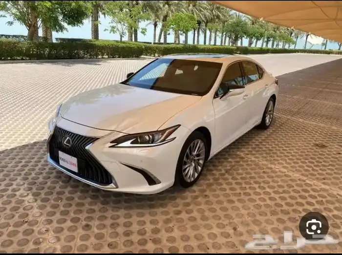 ابحث عن لكزس ES من موديل 2019 الى 2021 0