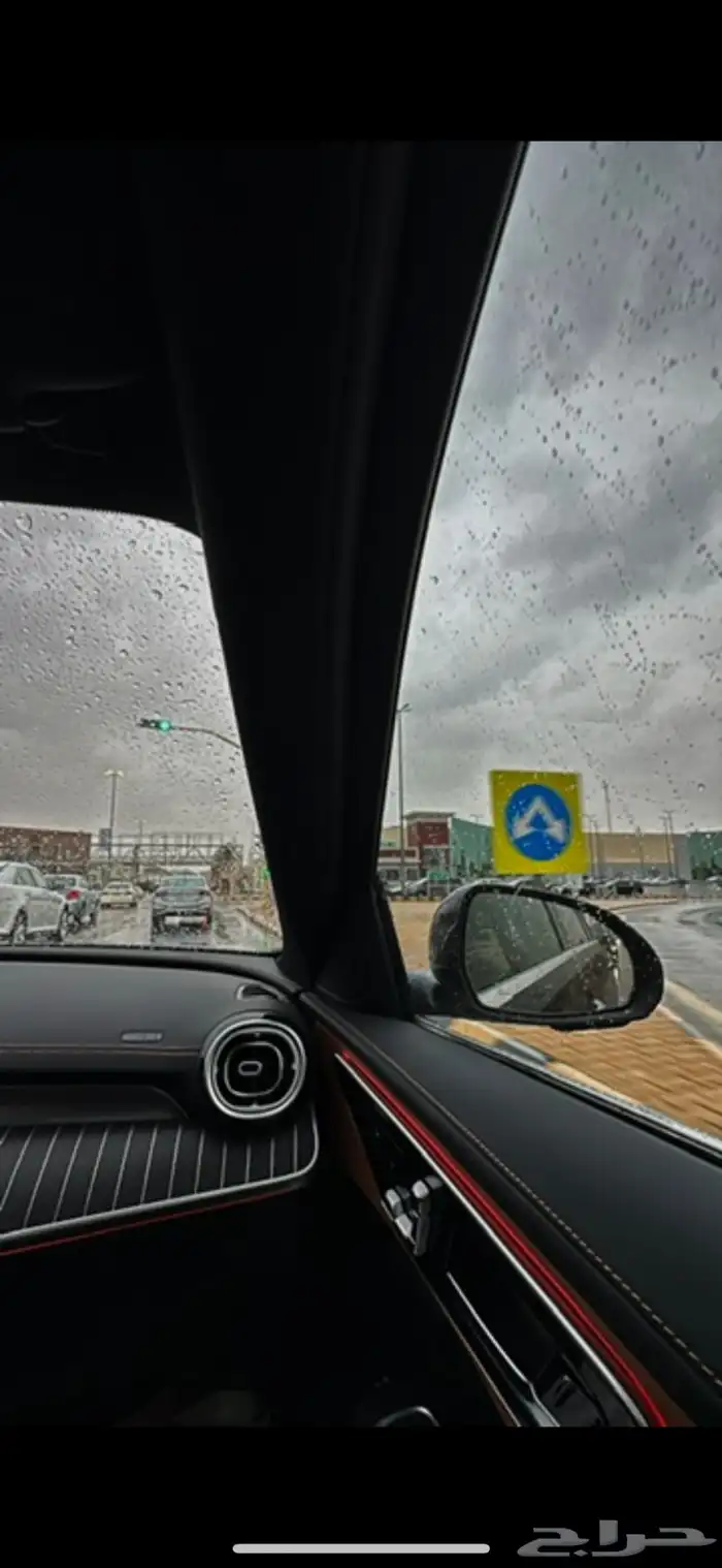 مرسيدس C200 موديل 2024 4