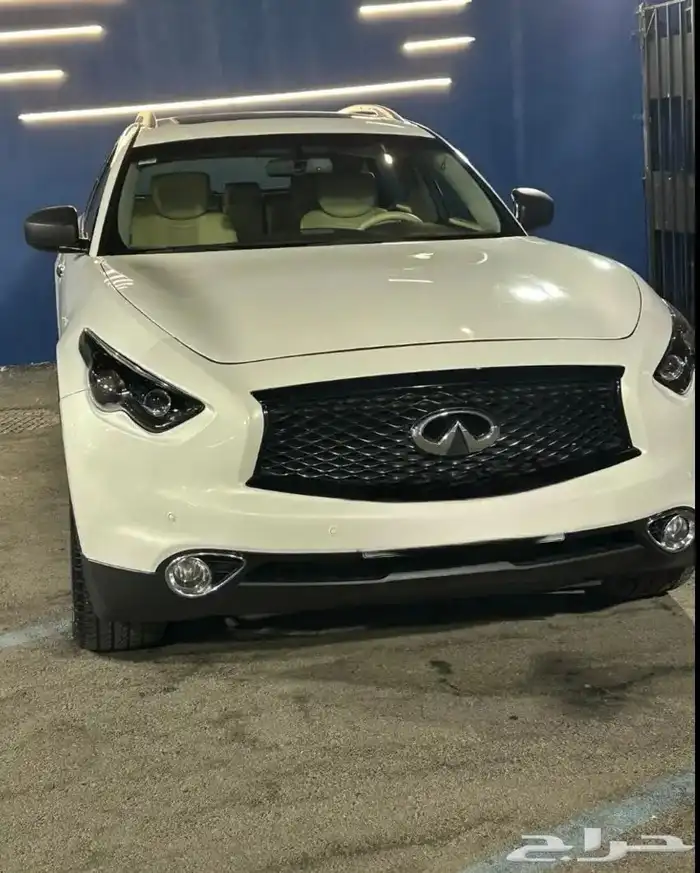 انفنيتي QX70 0