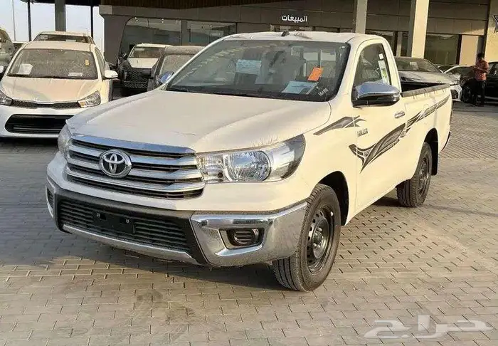 تويوتا هايلوكس غمارة GLX بنزين 2025 سعودي اصفار 0