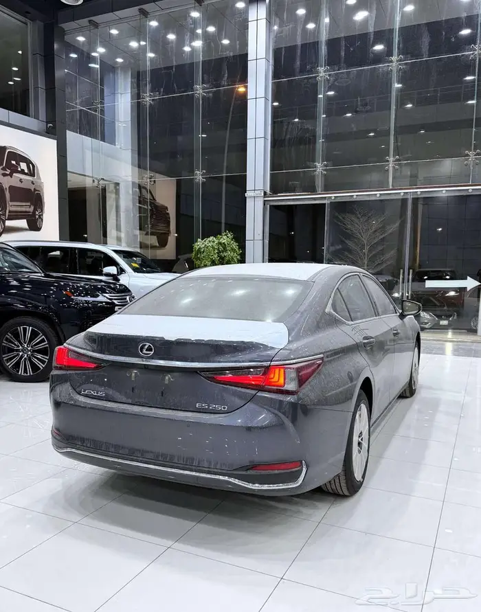 لكزس ( ES 250 AA ) موديل 2025 أقل الأسعار 7