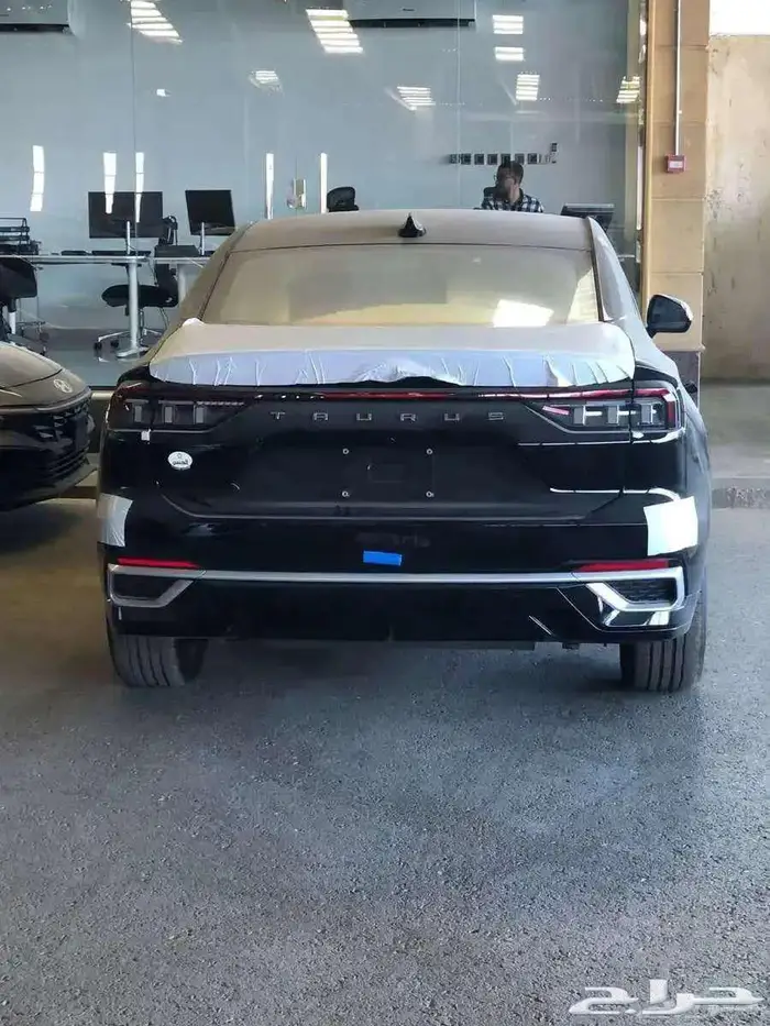 فورد تورس امبيانتي سعودي 2025 متوفر لدى الحسن 3