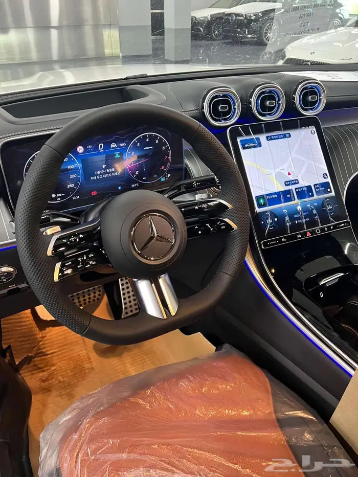 مرسيدس GLC 300كوب 2025 اصفار. وارد كوريا 6