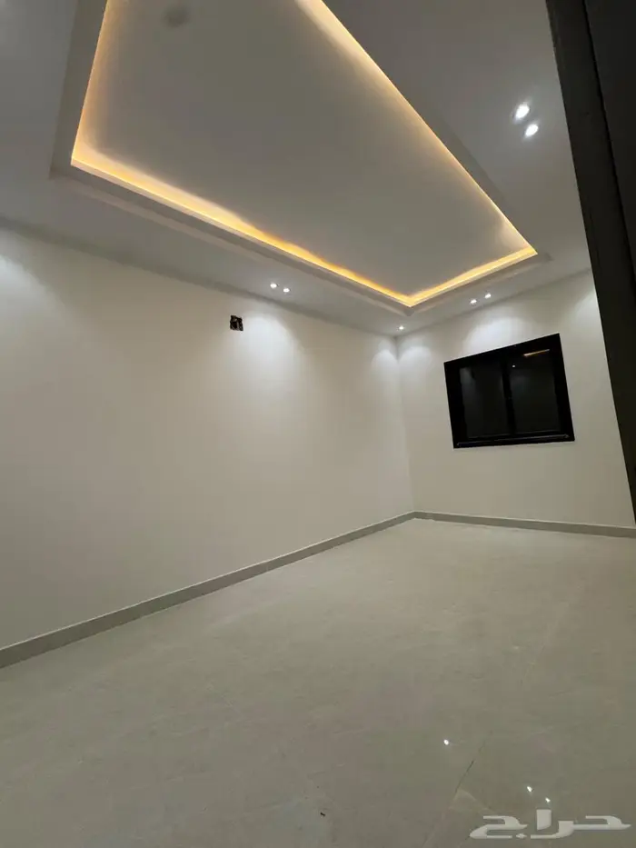 دور ارضي 5 غرف وصالة ب42 الف حي بدر 12