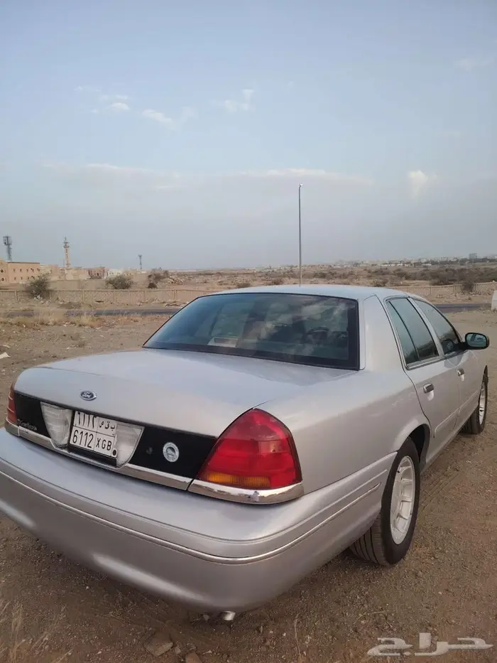 فورد فكتوريا 2002 عداد 170 سعودي 6