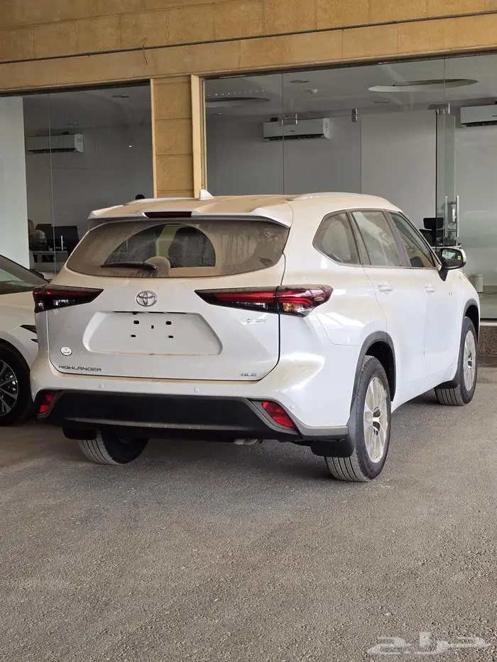 تويوتا هايلاندر GLE نص فل 2025 متوفر لدى الحسن 2