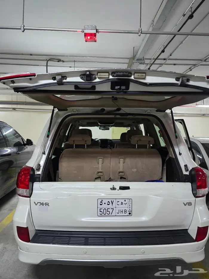 لاندكروزر VXR 2009 16