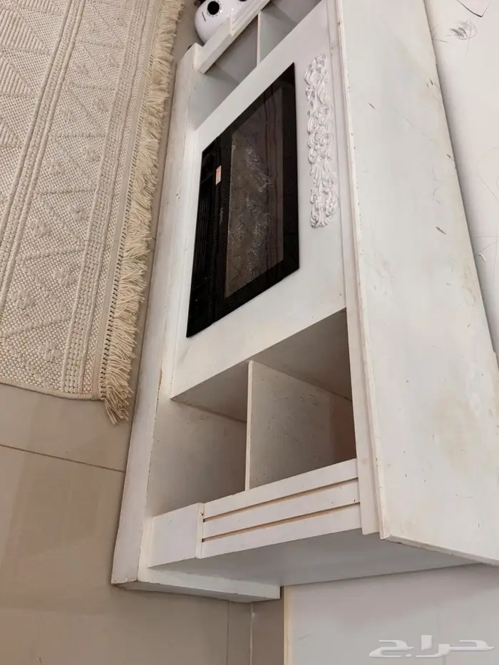 طاولة مع مكيف حار 2