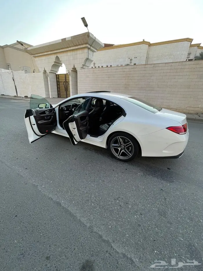 مرسيدس CLS 350 2019 مخزن بحالة الوكالة 18