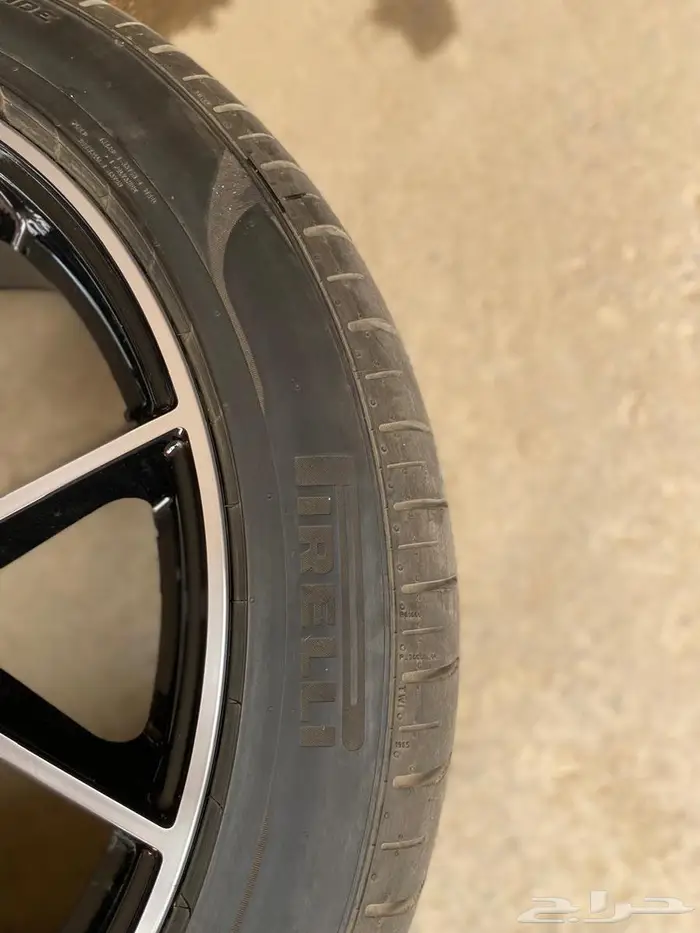 للبيع  طقم جنوط وكفرات أصلية Aston Martin DBX 2023 13