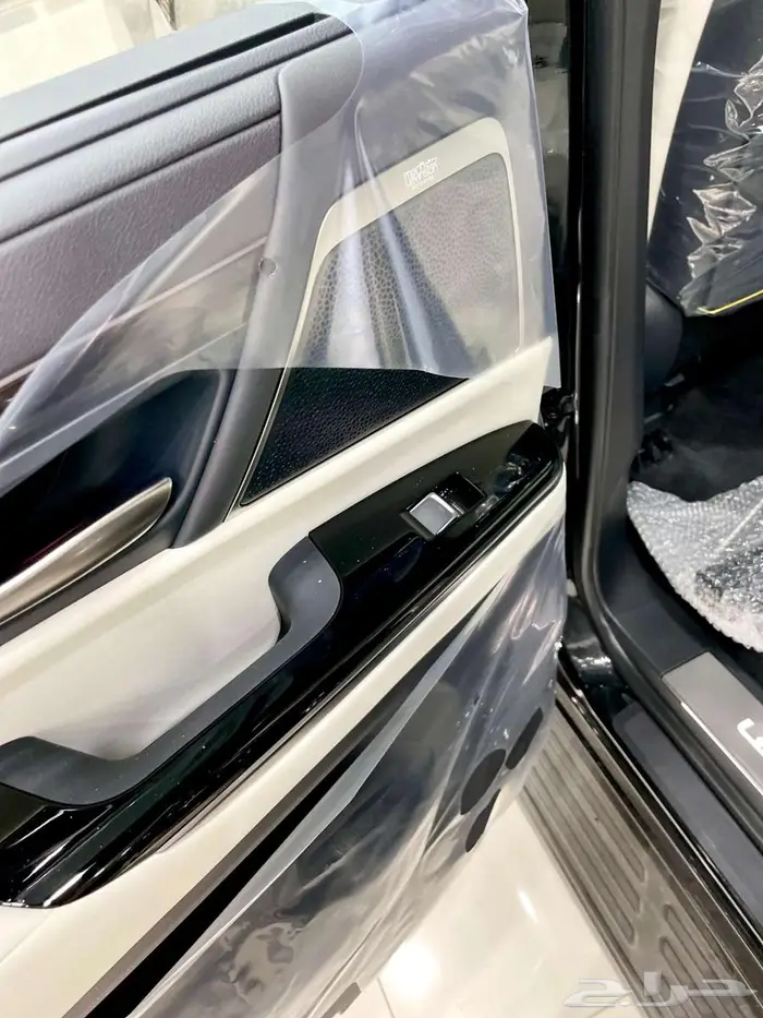 لكزس LX600 BB سعودي بطاقة جمركية 2025 اسود داخل اوف وايت 27