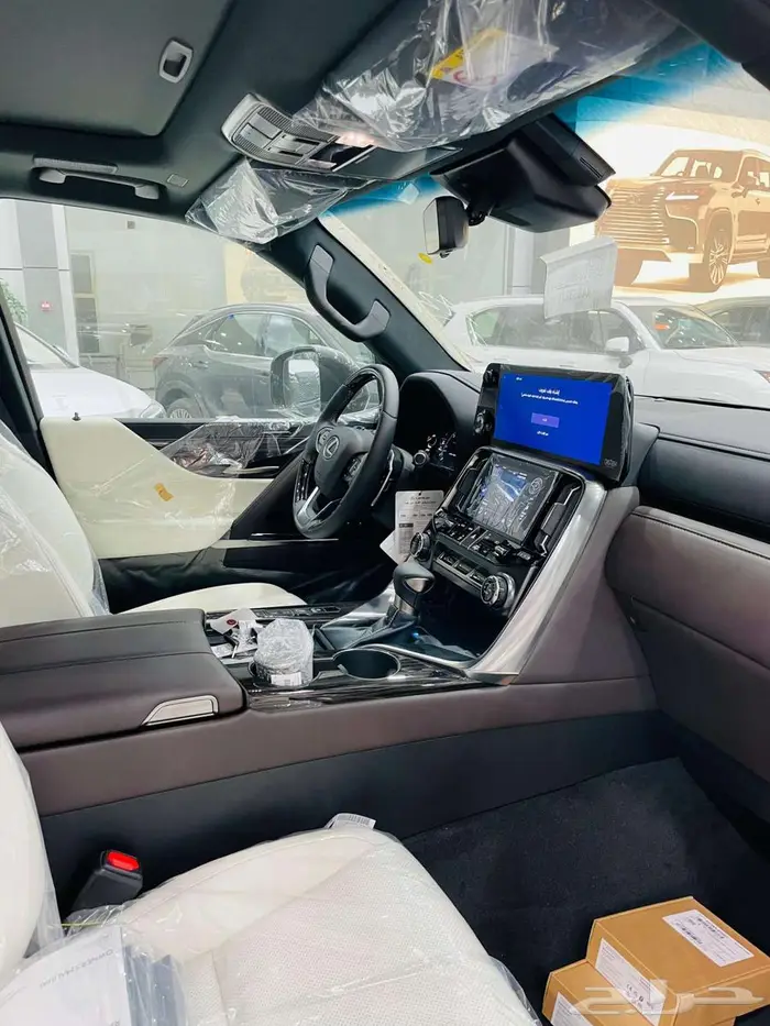 لكزس LX600 BB سعودي بطاقة جمركية 2025 اسود داخل اوف وايت 6