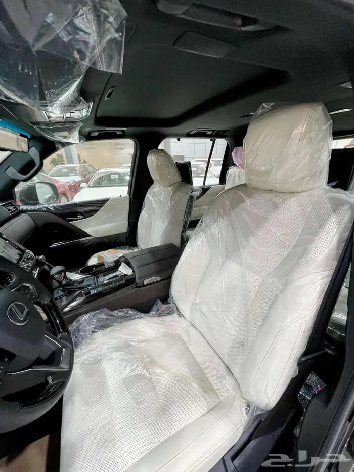 لكزس LX600 BB سعودي بطاقة جمركية 2025 اسود داخل اوف وايت 7