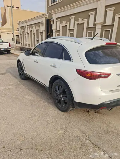انفنتي QX70 2014 نضيف للبيع index