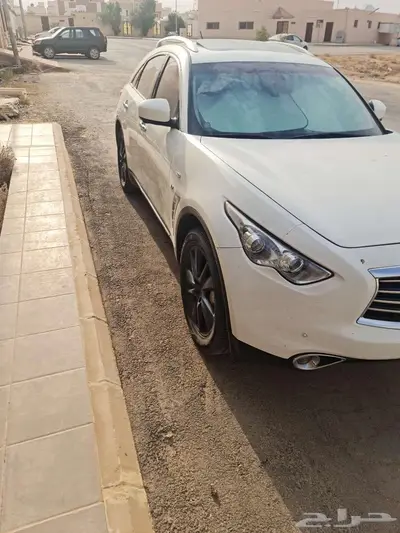 انفنتي QX70 2014 نضيف للبيع index