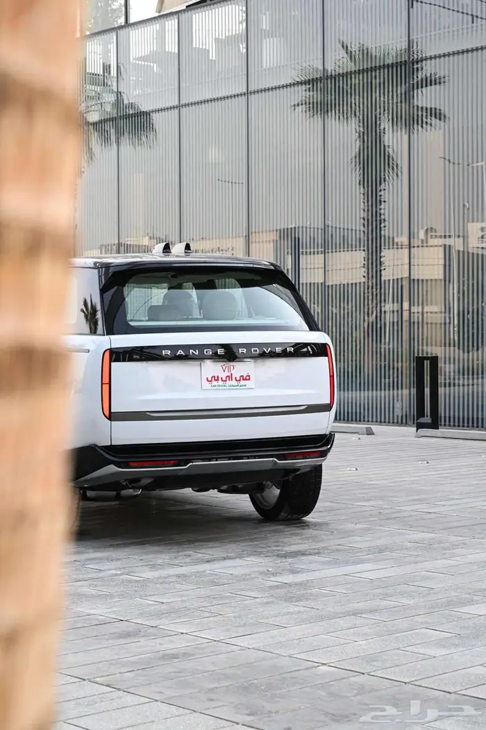 رنج روفر 2025 للايجار 3