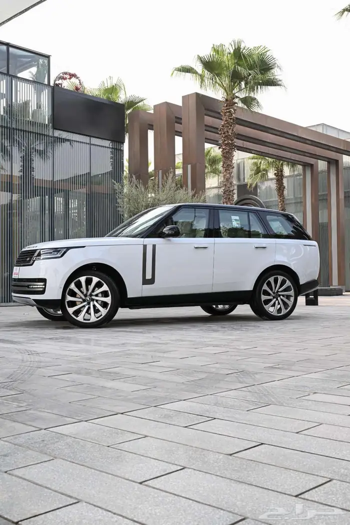 رنج روفر 2025 للايجار 1